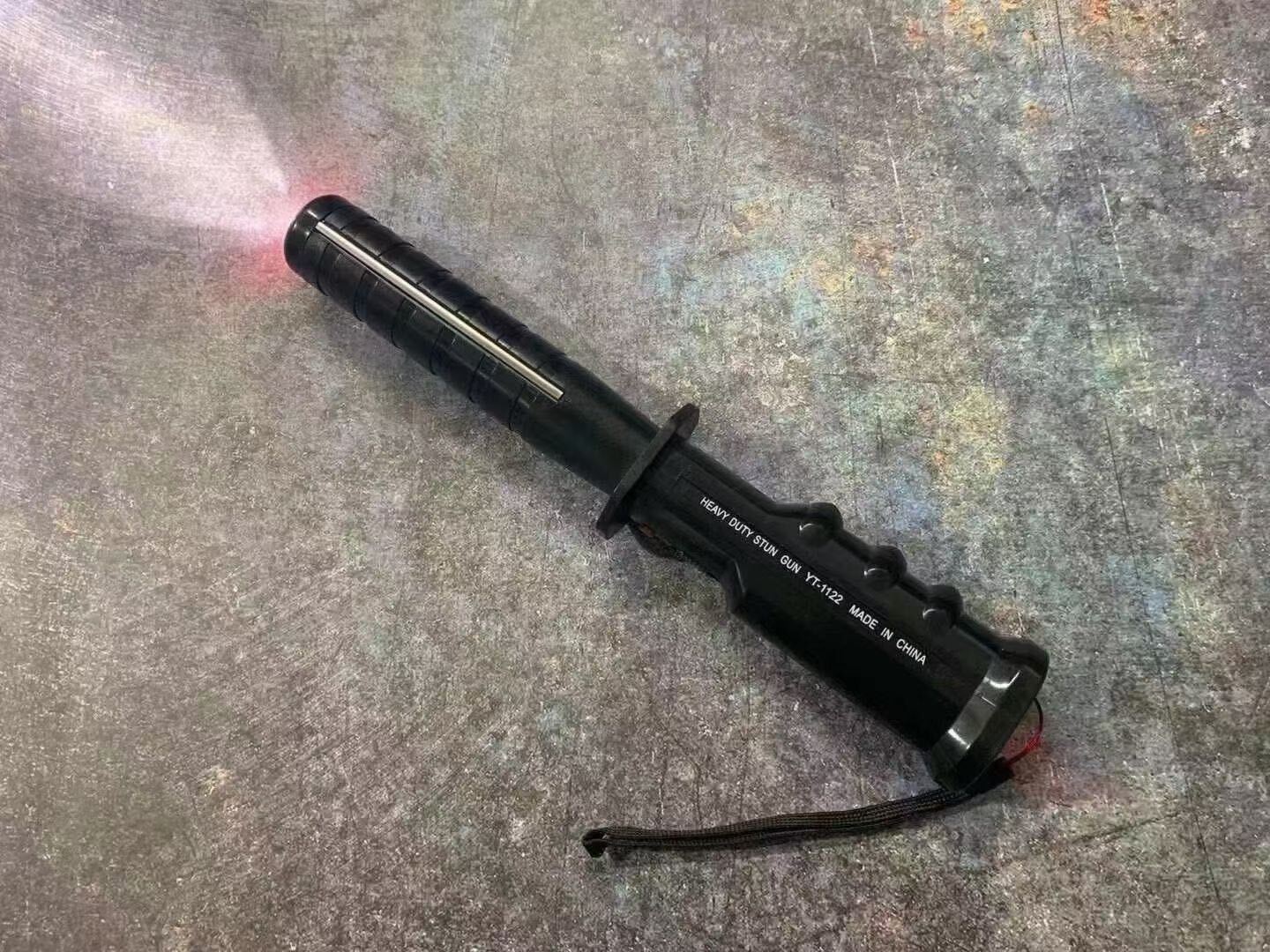 1122型高壓防搶電擊棍 1122型高壓防搶電擊棍