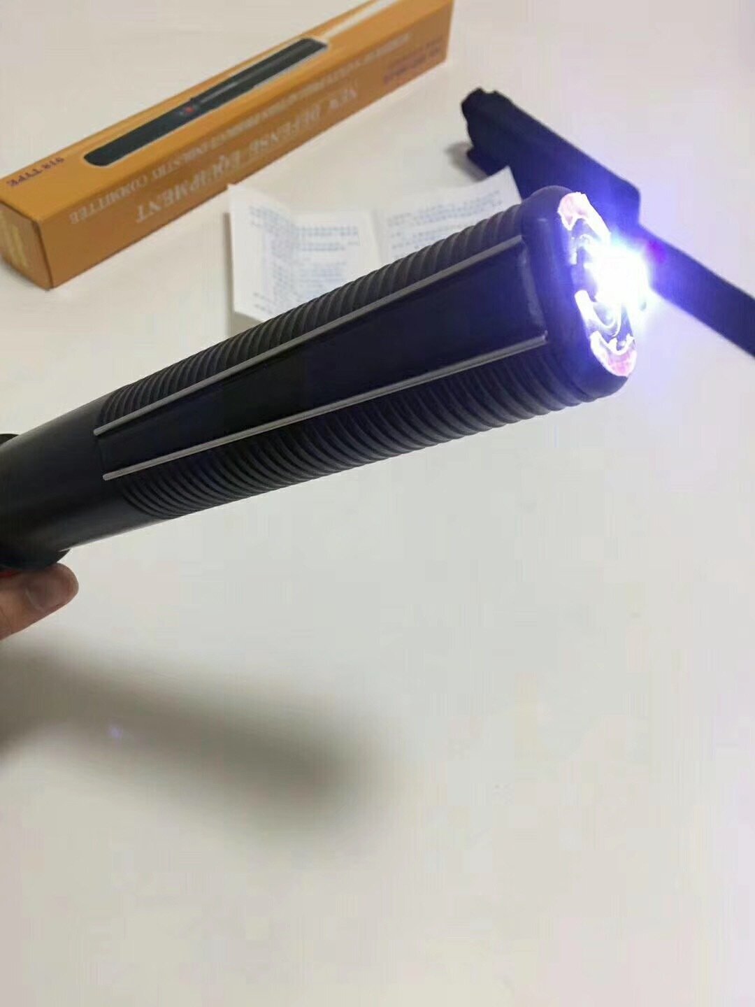 震天雷918型高壓電擊棍